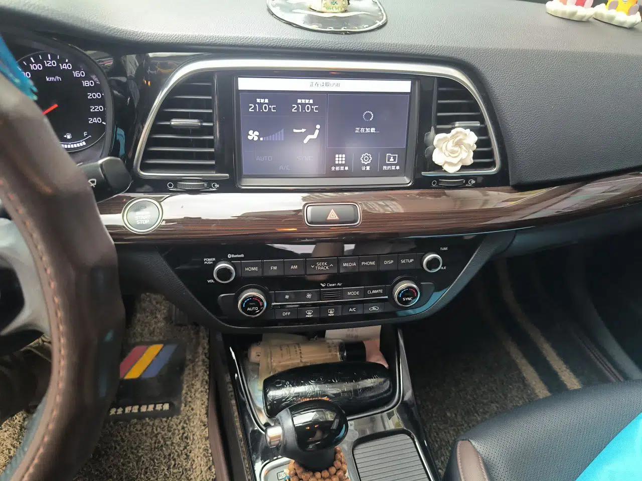 Kia K4 2017 1.8L Automatic DLX Special — миниатюра 13