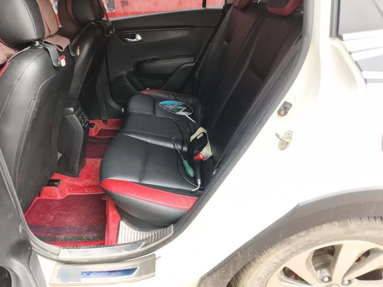 Kia KX Cross 2017 1.4L AT GLS — миниатюра 17