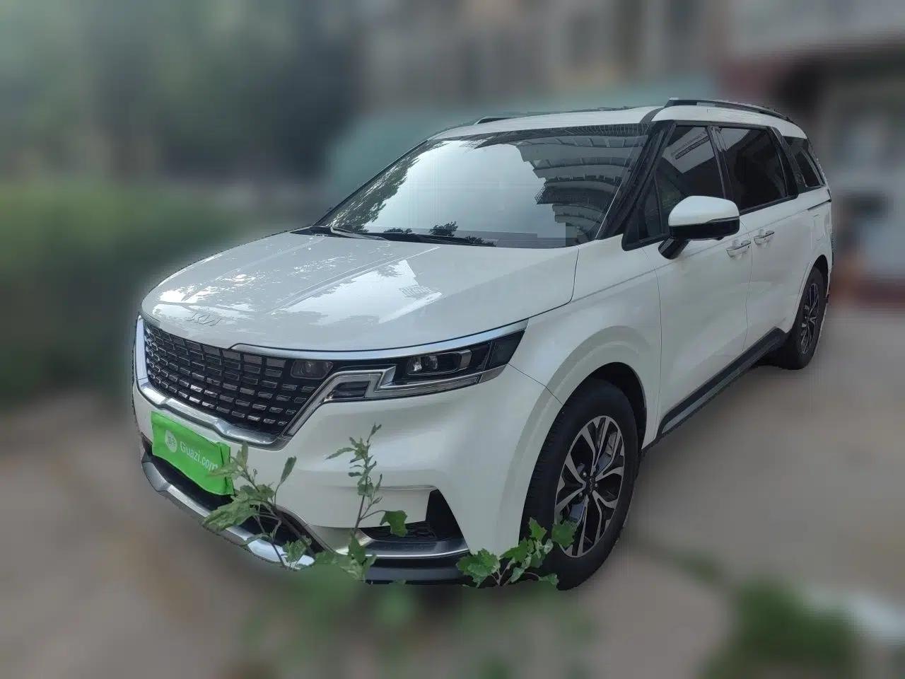 Kia Carnival 2021 2.0T Luxury Tech Edition — миниатюра 1