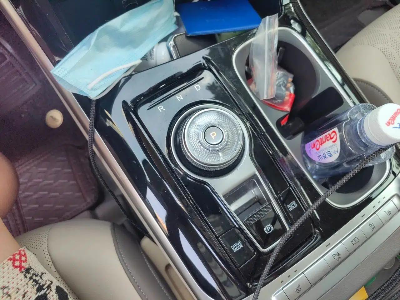 Kia Carnival 2021 2.0T Luxury Tech Edition — миниатюра 14