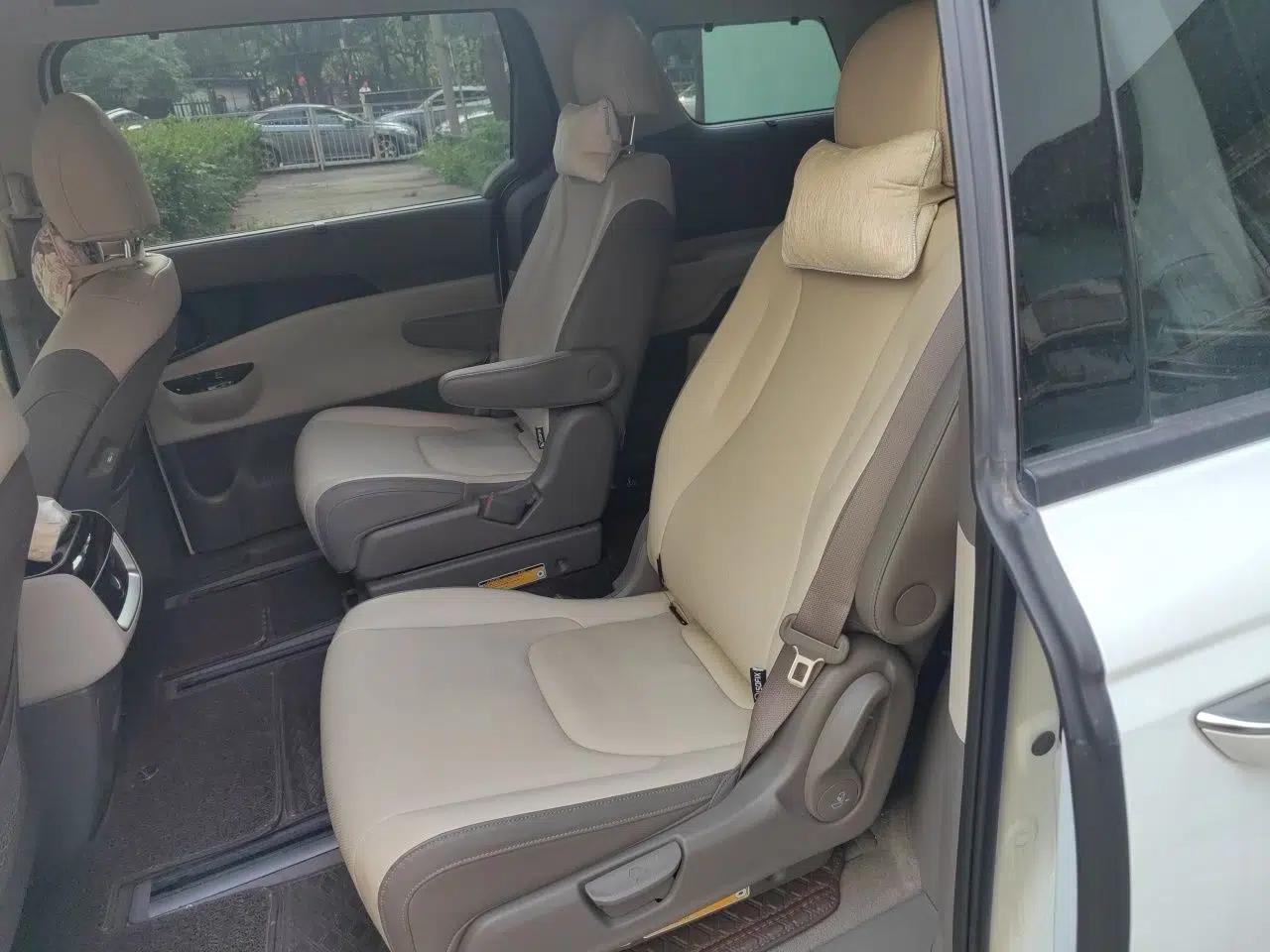 Kia Carnival 2021 2.0T Luxury Tech Edition — миниатюра 17