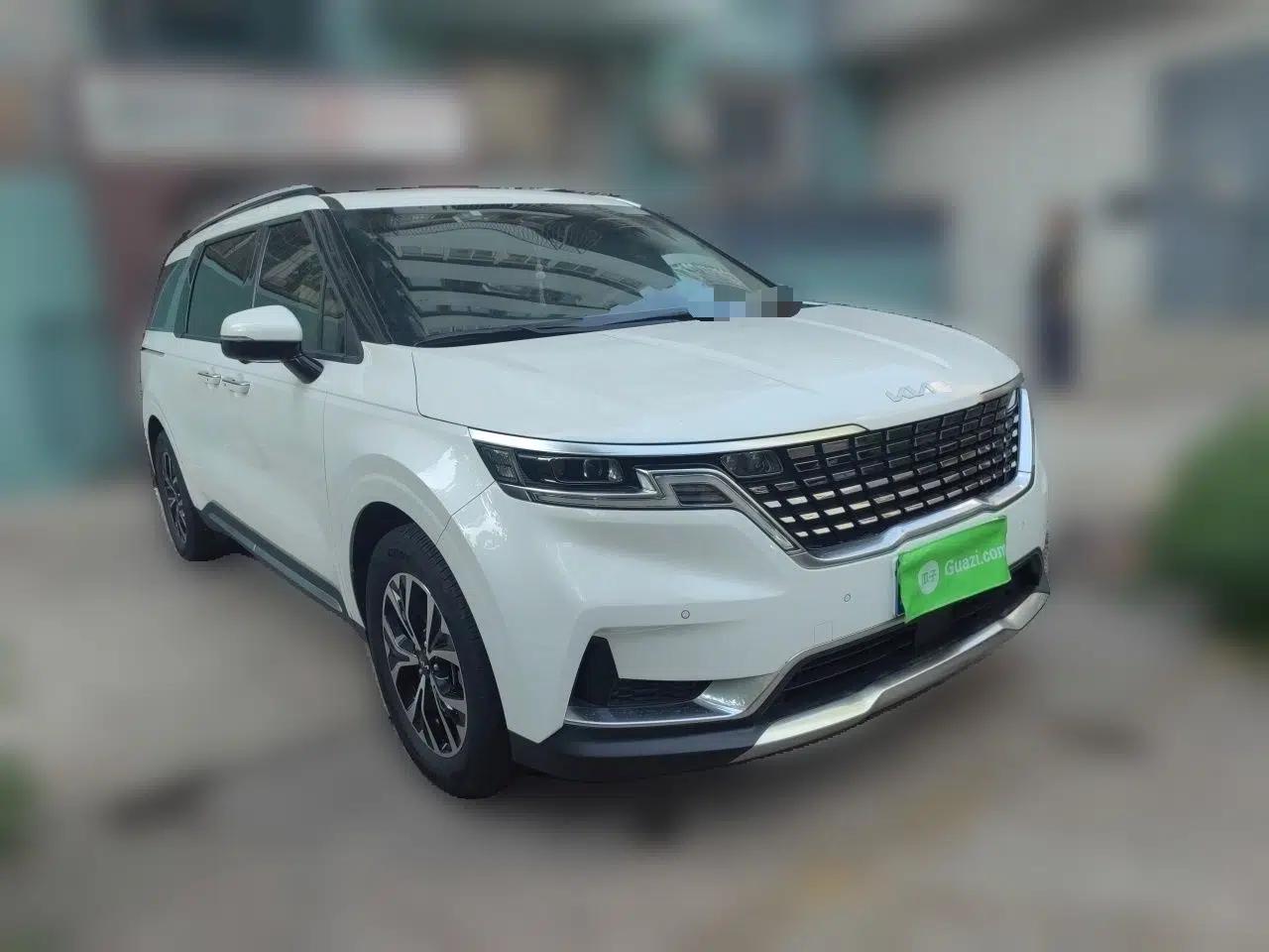 Kia Carnival 2021 2.0T Luxury Tech Edition — миниатюра 3