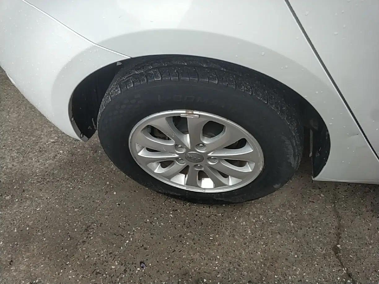 Kia K3S 2014 1.6L Automatic GL — миниатюра 11