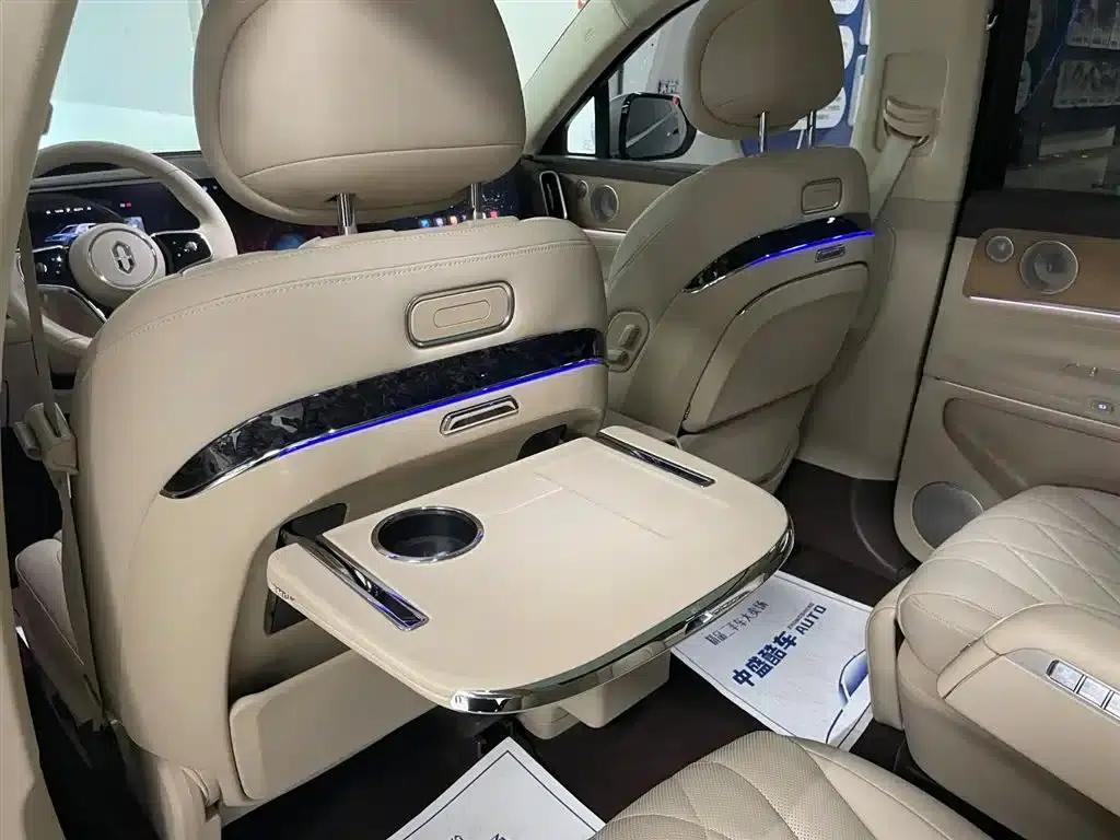 Wenjie M9 2024 Range Extended Max Edition 42kWh 6-Seater — миниатюра 13