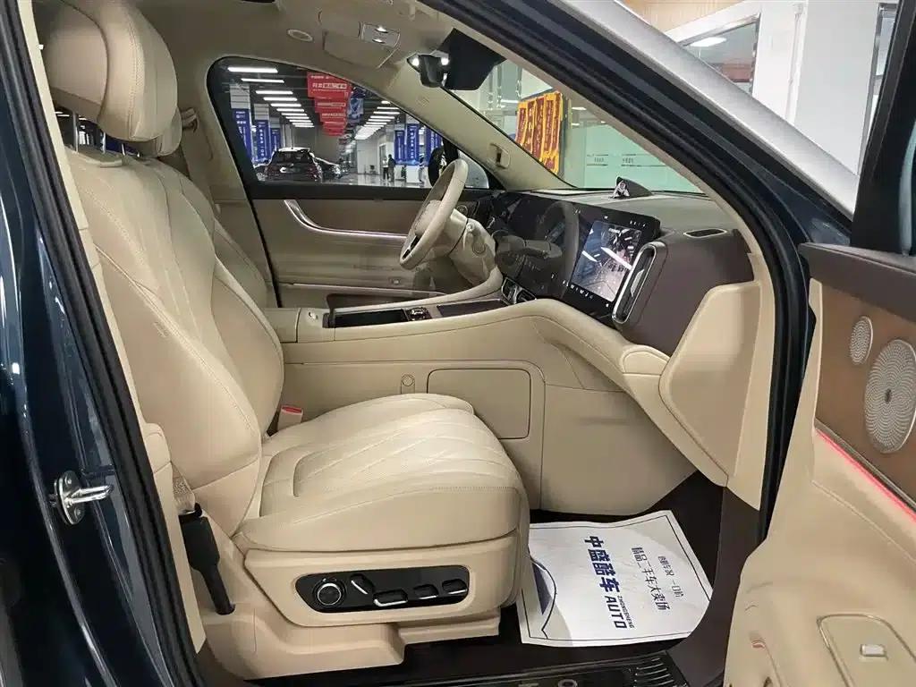Wenjie M9 2024 Range Extended Max Edition 42kWh 6-Seater — миниатюра 19