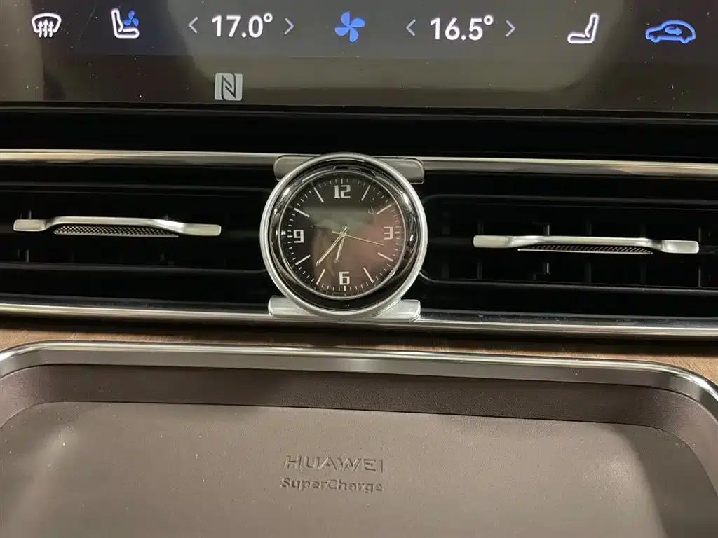 Wenjie M9 2024 Range Extended Max Edition 42kWh 6-Seater — миниатюра 26