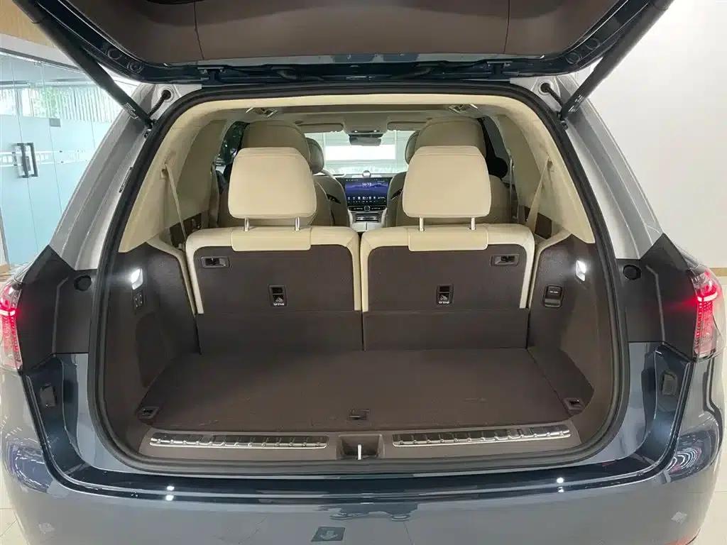 Wenjie M9 2024 Range Extended Max Edition 42kWh 6-Seater — миниатюра 35