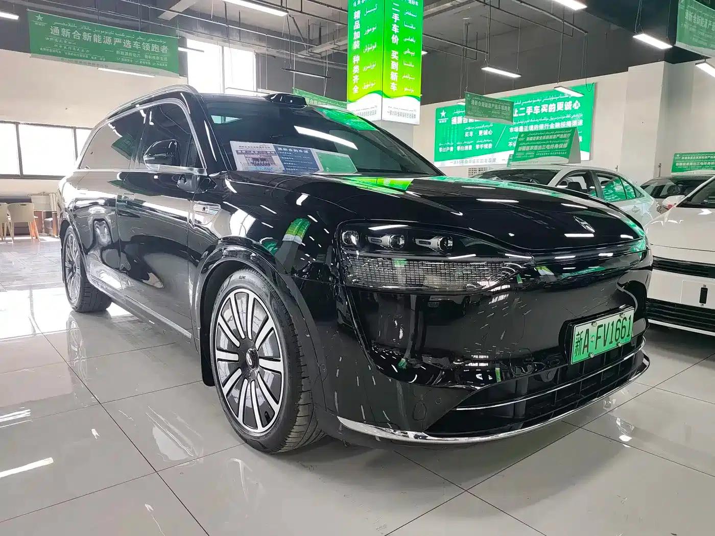 Wenjie M9 2024 Range Extended Ultra Edition 52kWh 6-Seater — миниатюра 3