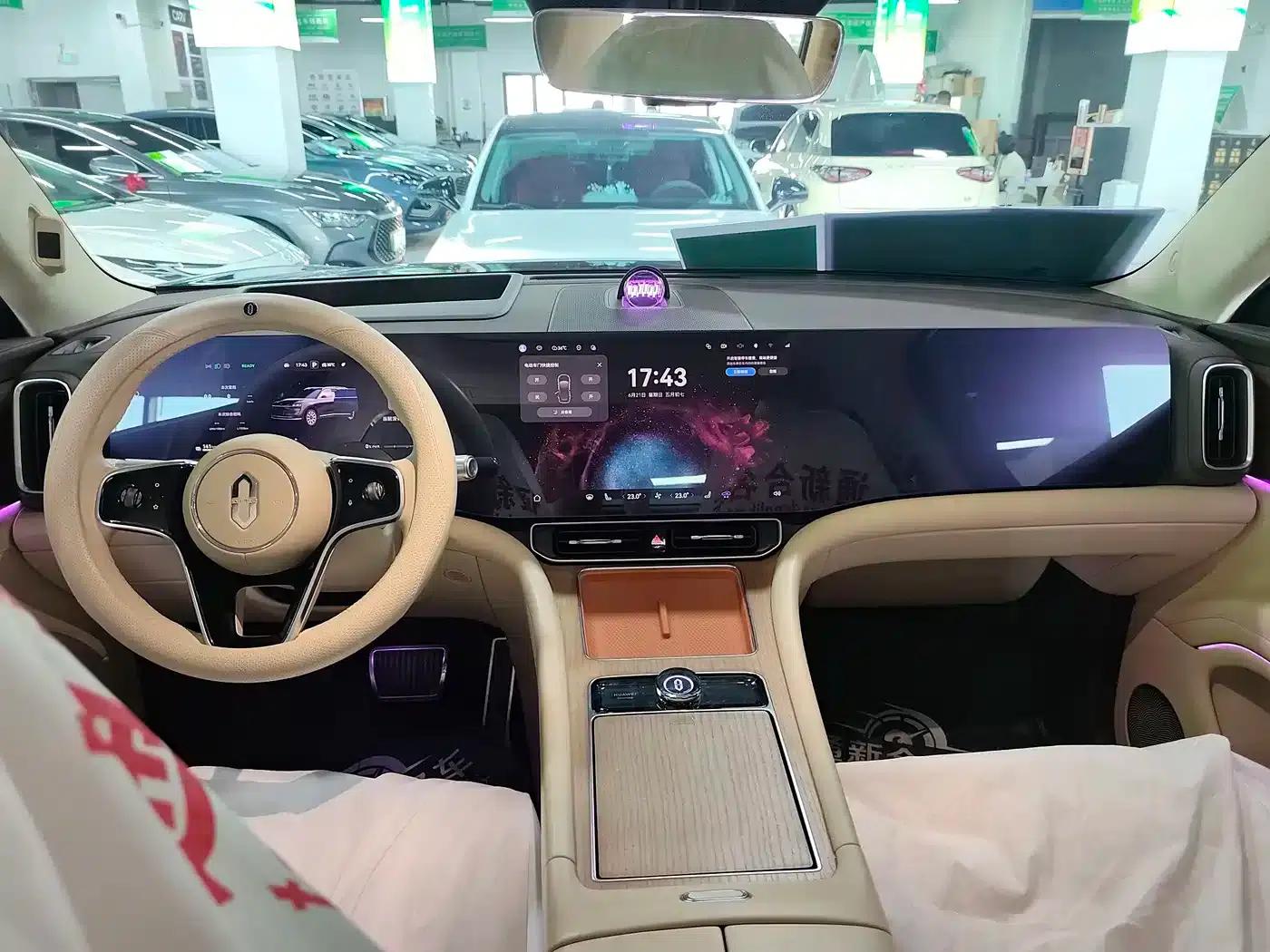 Wenjie M9 2024 Range Extended Ultra Edition 52kWh 6-Seater — миниатюра 5