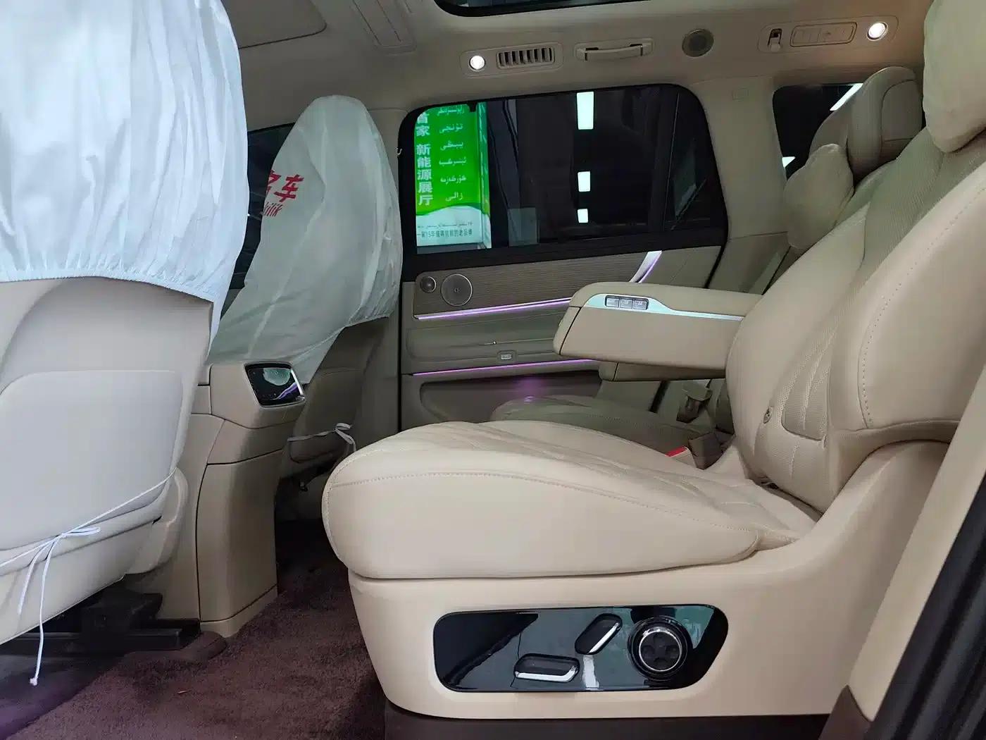 Wenjie M9 2024 Range Extended Ultra Edition 52kWh 6-Seater — миниатюра 6