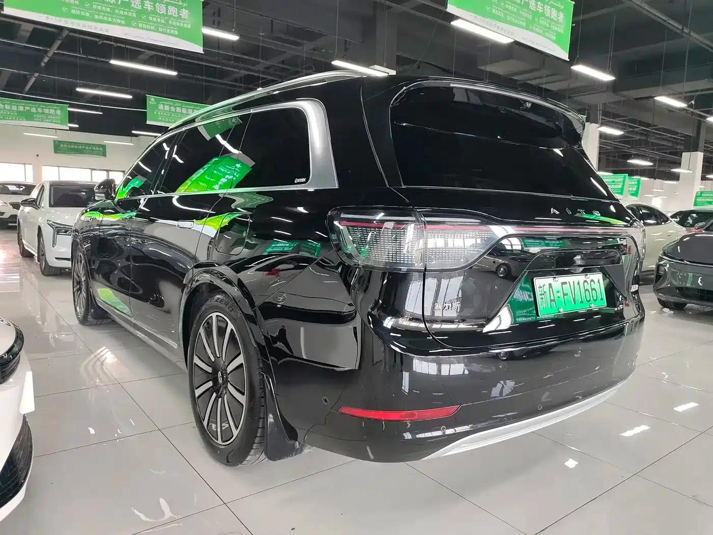 Wenjie M9 2024 Range Extended Ultra Edition 52kWh 6-Seater — миниатюра 7