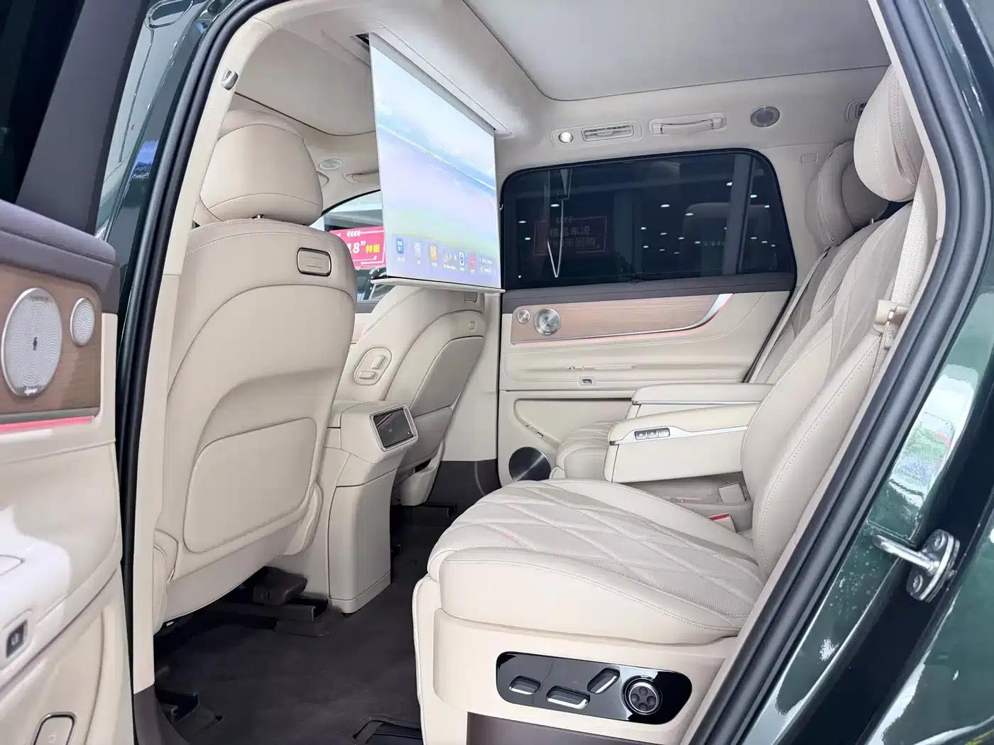 Wenjie M9 2025 Pure Electric Ultra Edition 100kWh 6-Seat Version (192-line LiDAR) — миниатюра 12