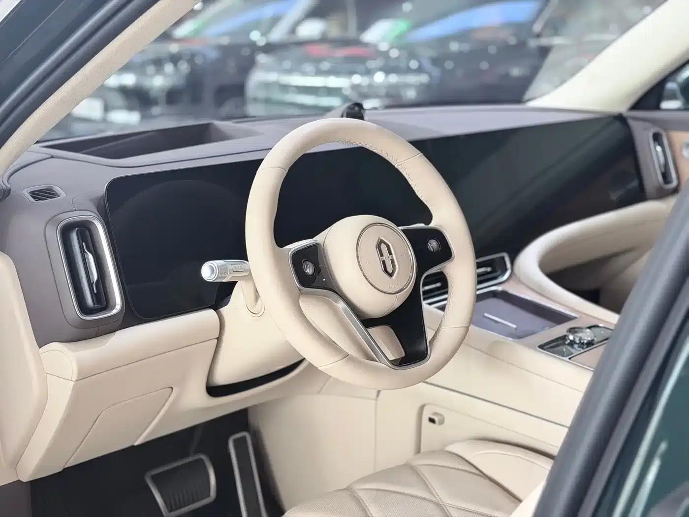 Wenjie M9 2025 Pure Electric Ultra Edition 100kWh 6-Seat Version (192-line LiDAR) — миниатюра 5