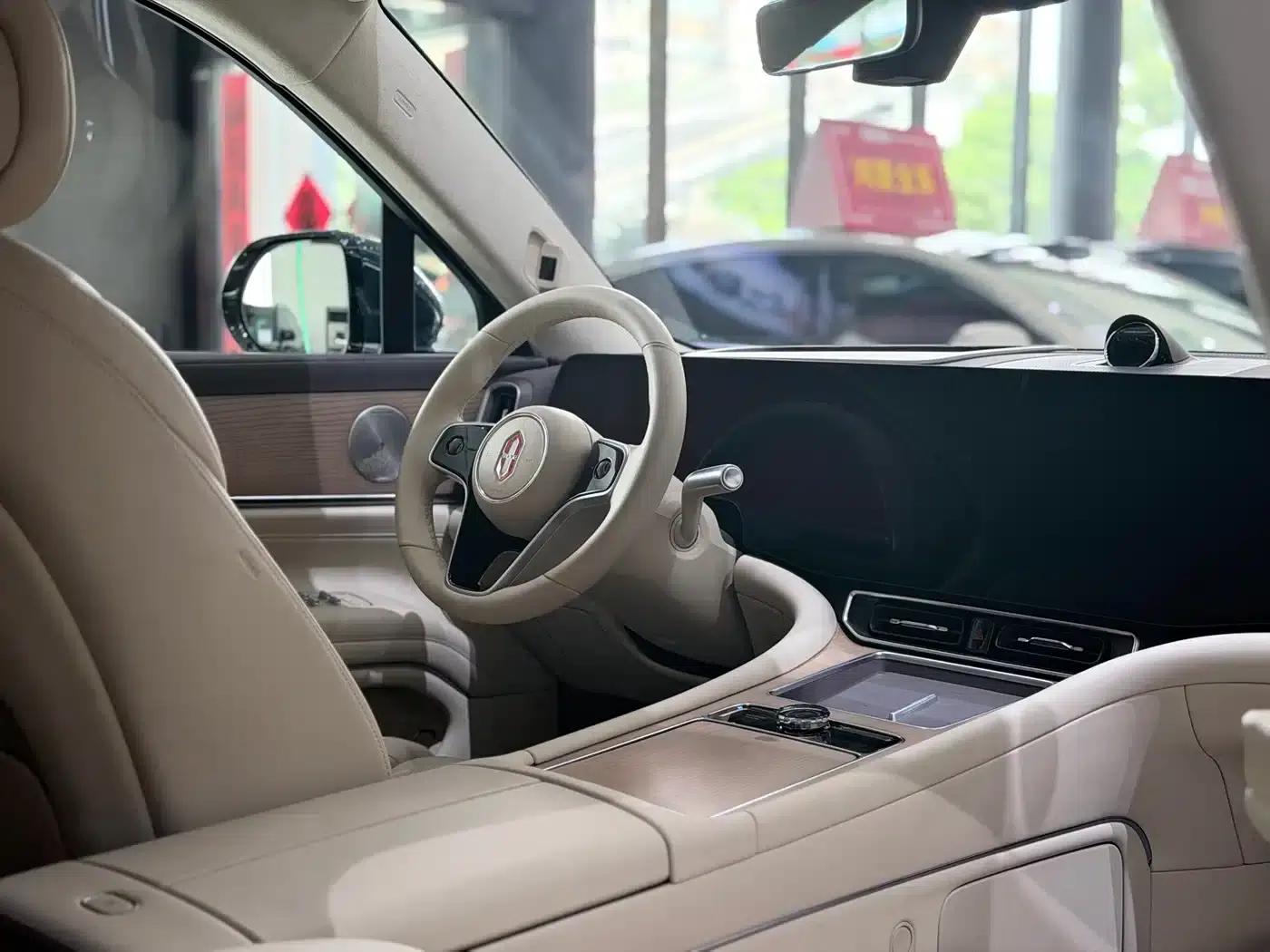 Wenjie M9 2025 Pure Electric Ultra Edition 100kWh 6-Seat Version (192-line LiDAR) — миниатюра 10