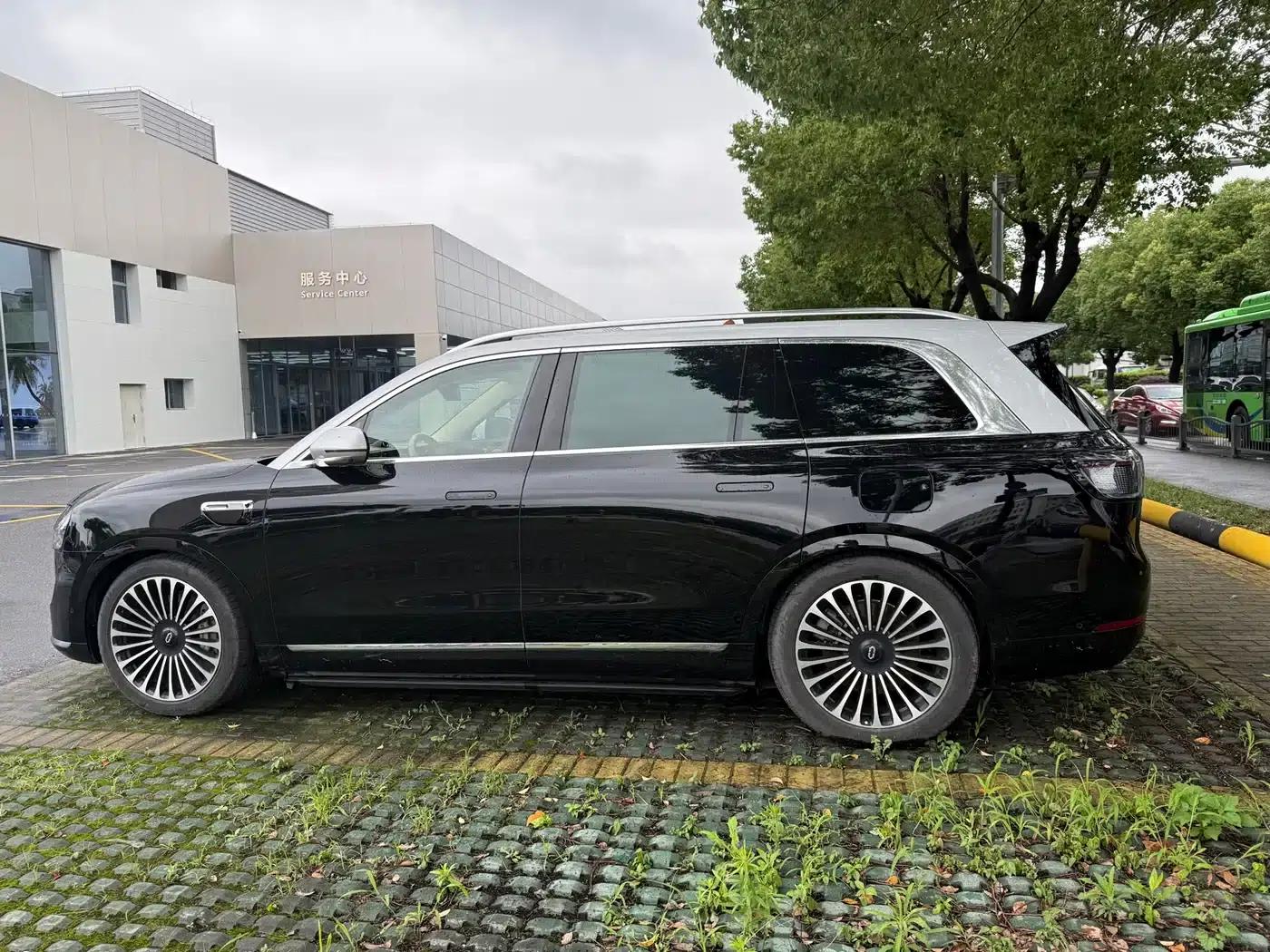 Wenjie M9 2025 Ultra Extended Range Edition (52kWh, 6-seater, 192-line LiDAR) — миниатюра 3