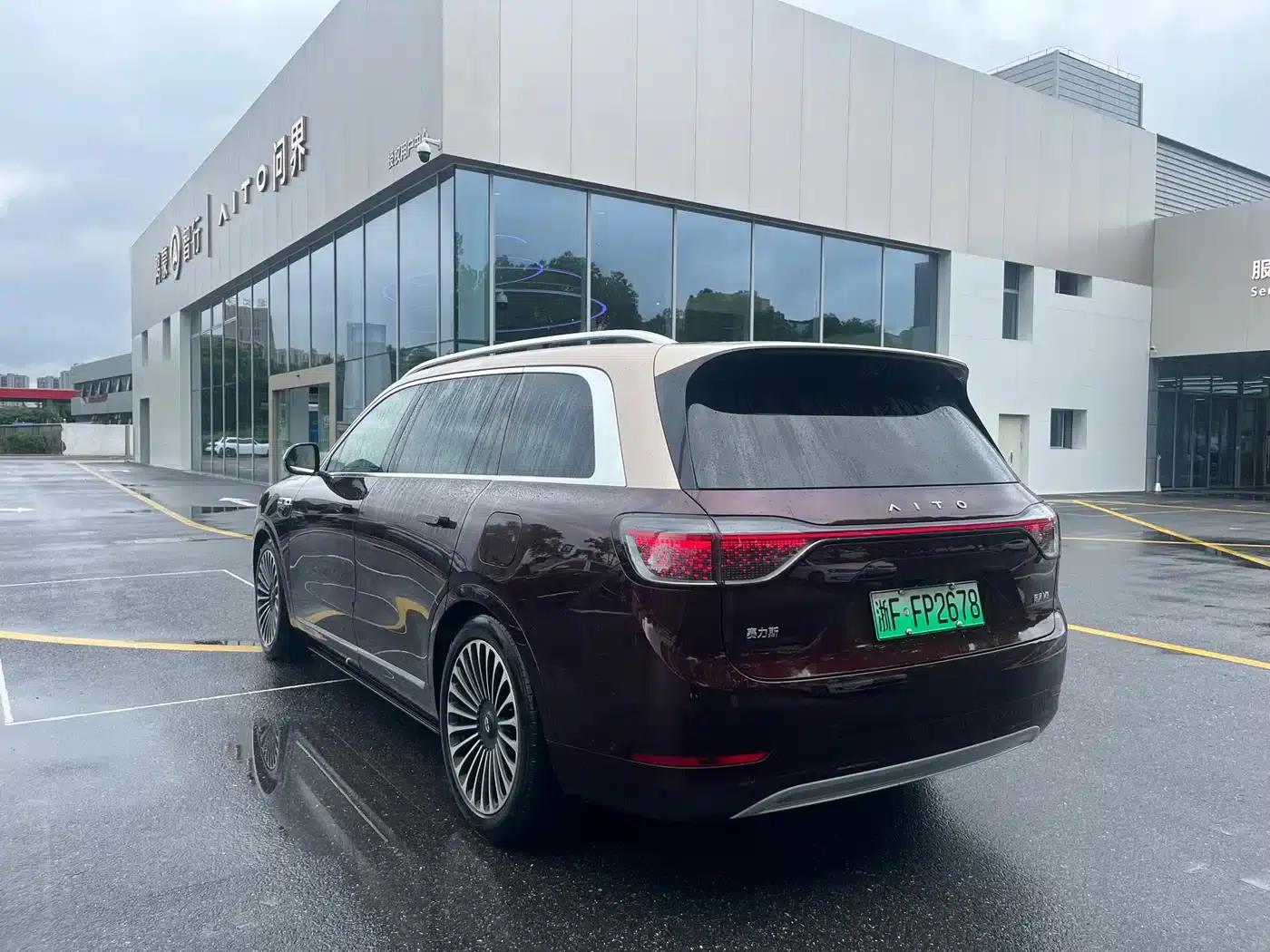 Wenjie M9 2025 Extended Range Ultra Edition 52kWh 5-Seat Version (192-line LiDAR) — миниатюра 5