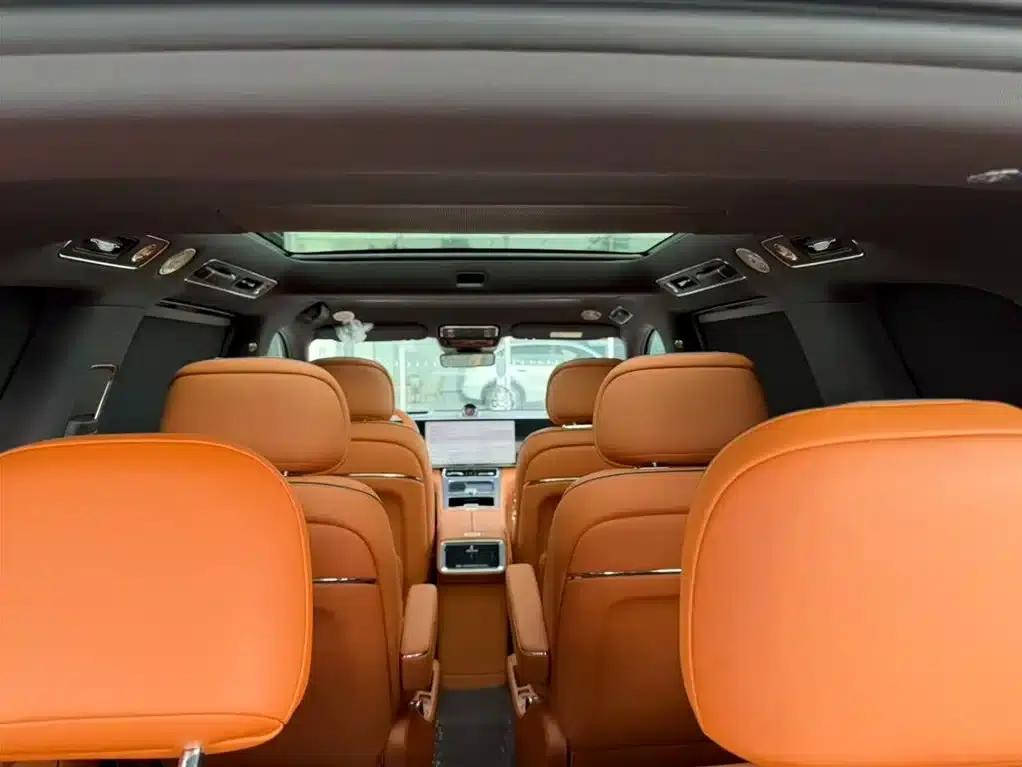 Wenjie M9 2026 Ultra Extended Range Edition 6-Seater — миниатюра 12