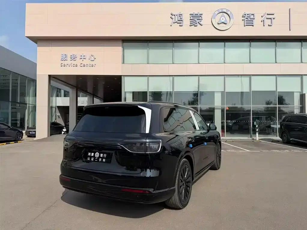 Wenjie M9 2026 Ultra Extended Range Edition 6-Seater — миниатюра 5
