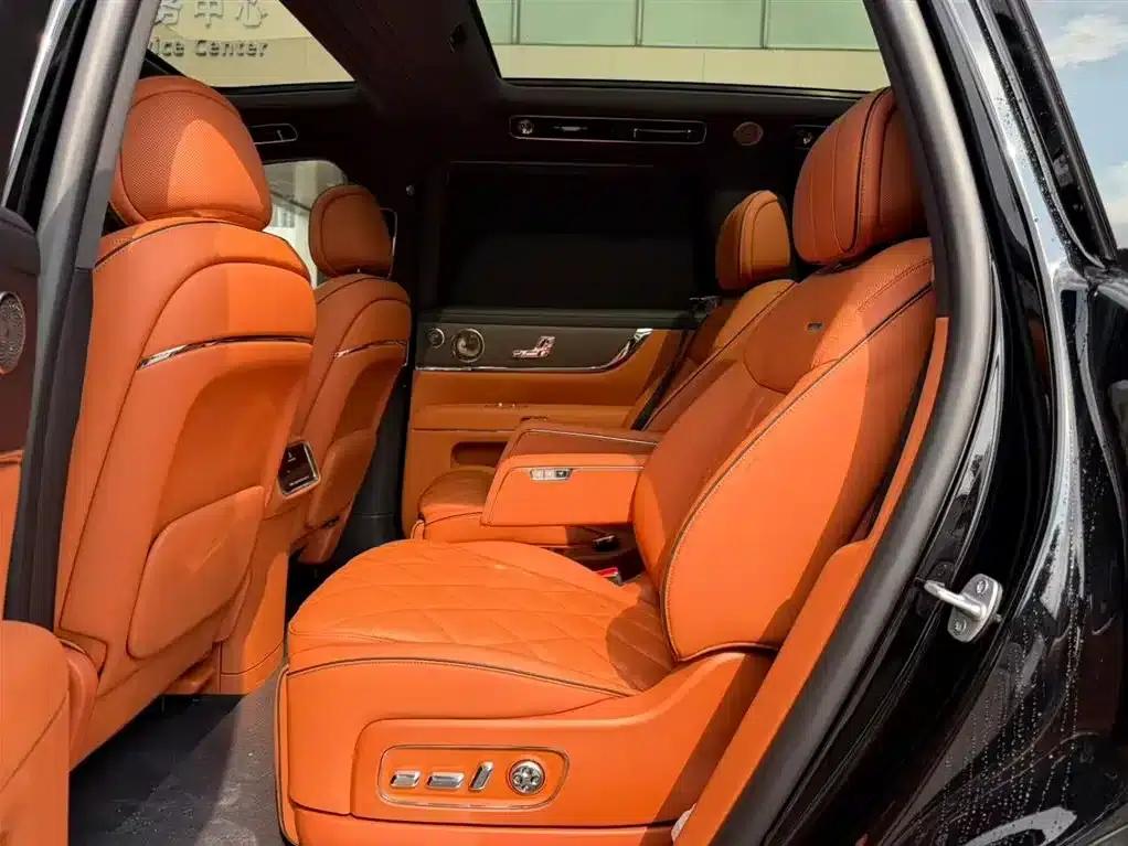 Wenjie M9 2026 Ultra Extended Range Edition 6-Seater — миниатюра 8