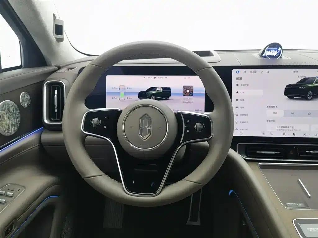 Wenjie M9 2024 Range Extended Max Edition 42kWh 5-Seater — миниатюра 11