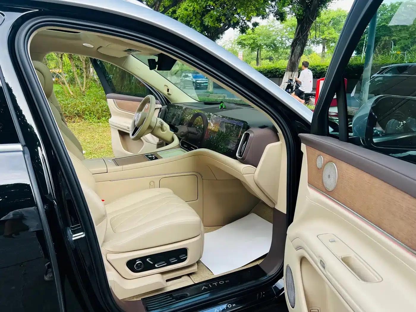 Wenjie M9 2024 Range Extended Max Edition 42kWh 6-Seater — миниатюра 11