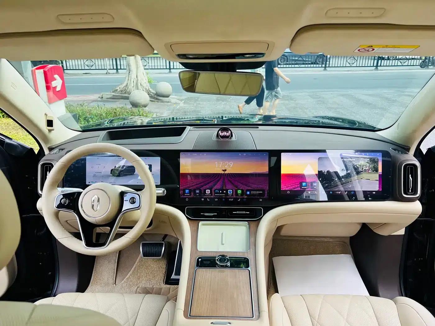 Wenjie M9 2024 Range Extended Max Edition 42kWh 6-Seater — миниатюра 15