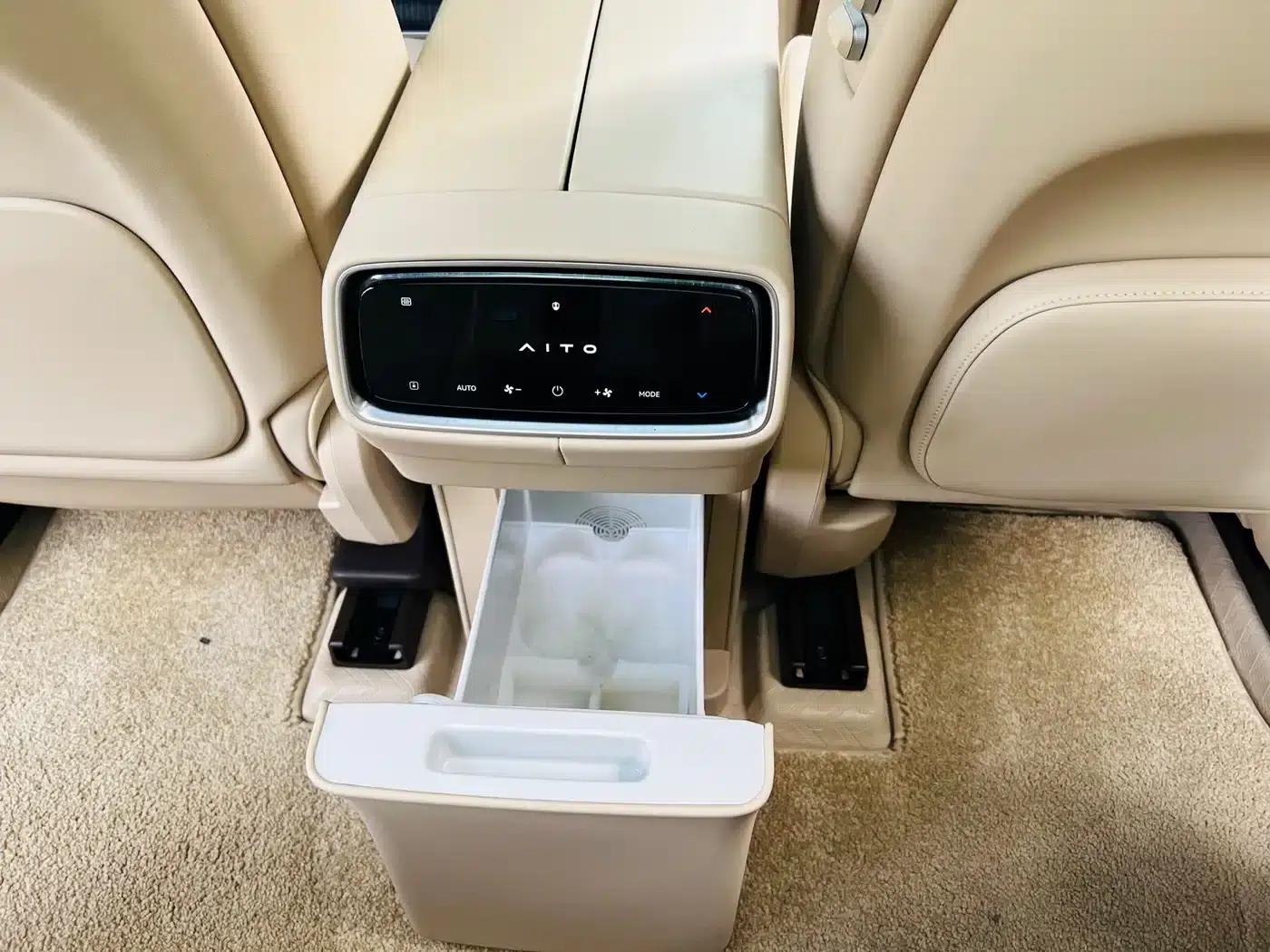 Wenjie M9 2024 Range Extended Max Edition 42kWh 6-Seater — миниатюра 16