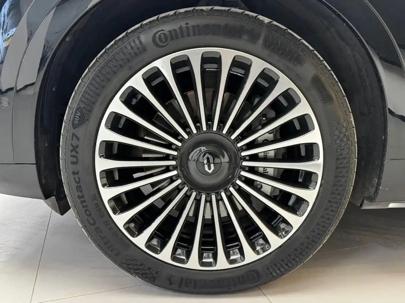 Wenjie M9 2024 Range Extended Max Edition 42kWh 6-Seater — миниатюра 27