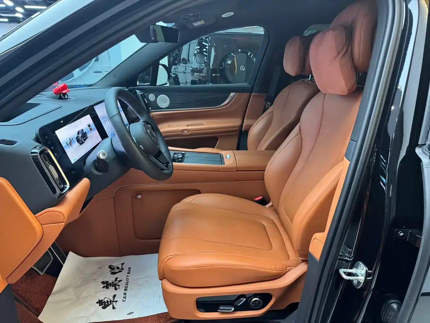 Wenjie M9 2024 Range Extended Max Edition 42kWh 6-Seater — миниатюра 9