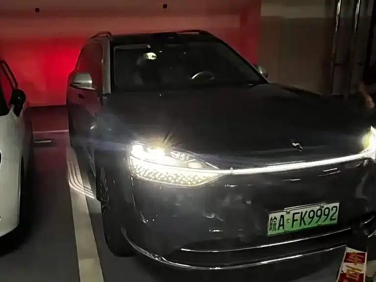 Wenjie M9 2024 Range Extended Ultra Edition 52kWh 5-Seater — миниатюра 1