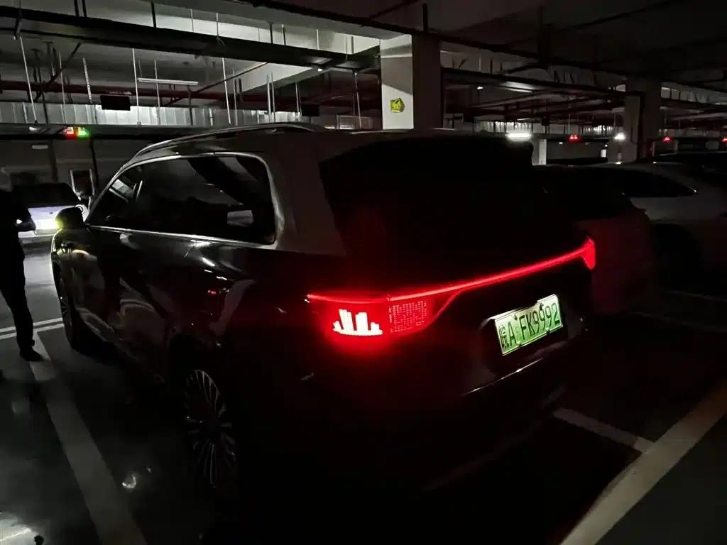 Wenjie M9 2024 Range Extended Ultra Edition 52kWh 5-Seater — миниатюра 3