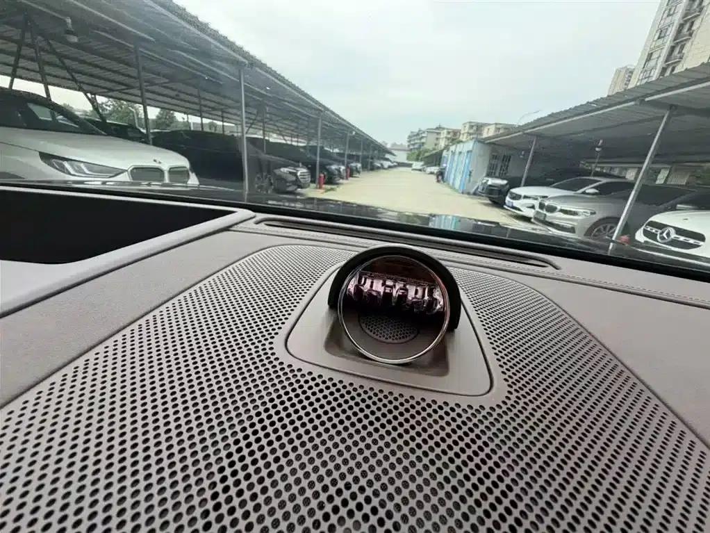 Wenjie M9 2025 Extended Range Ultra Edition 52kWh 5-Seat Version (192-line LiDAR) — миниатюра 24