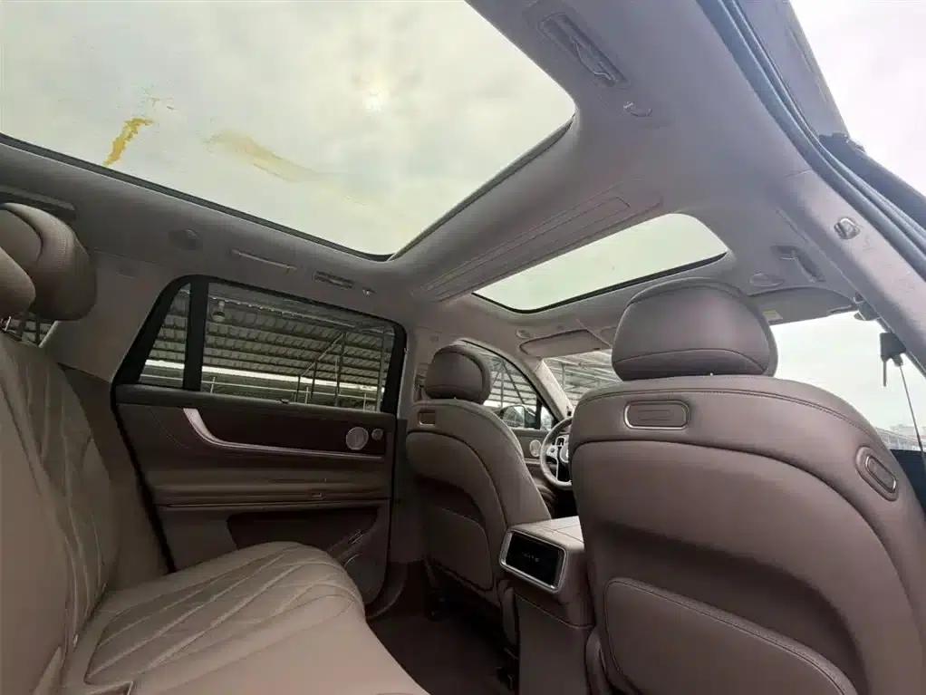 Wenjie M9 2025 Extended Range Ultra Edition 52kWh 5-Seat Version (192-line LiDAR) — миниатюра 30