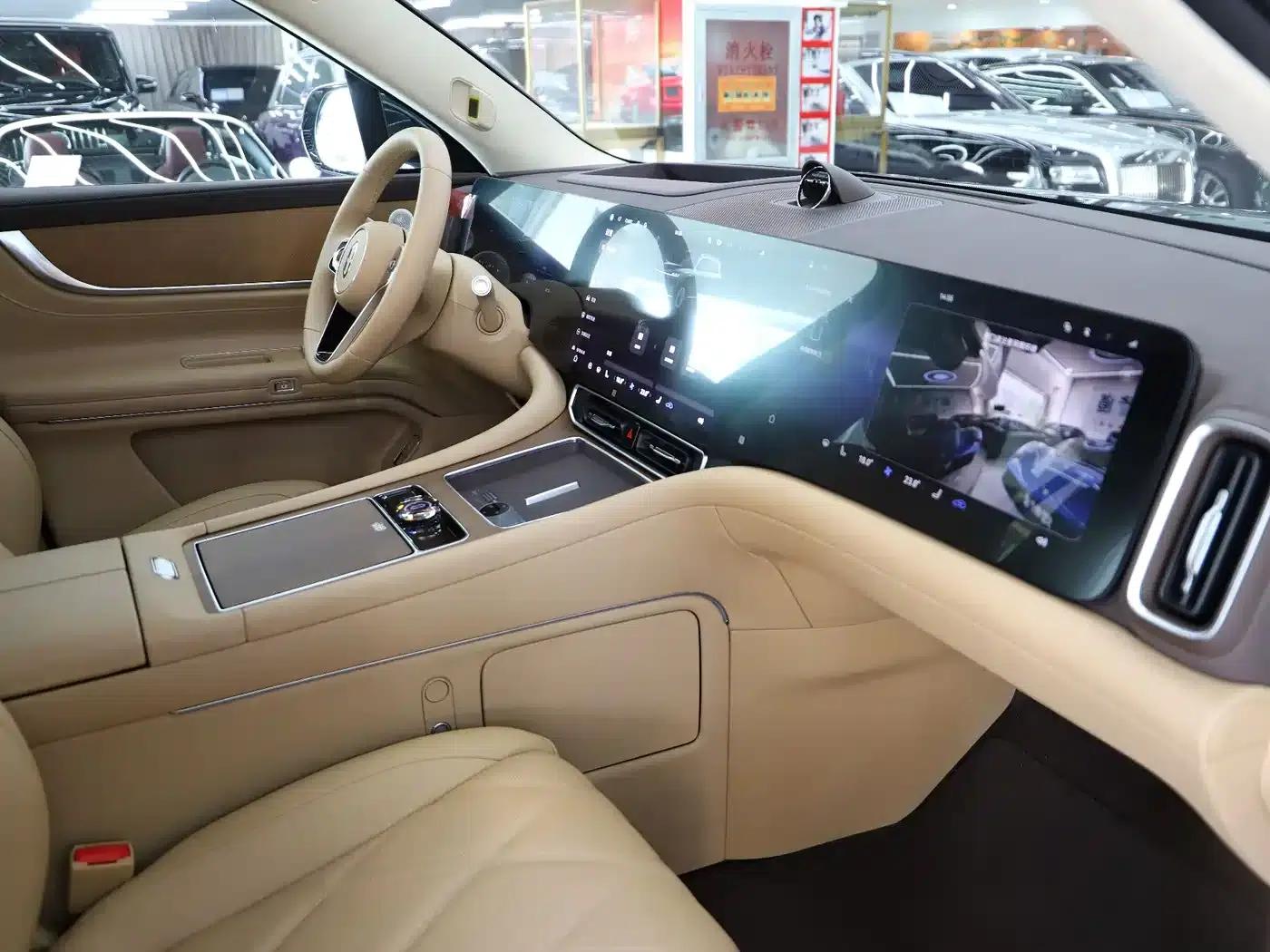 Wenjie M9 2025 Extended Range Ultra Edition 52kWh 5-Seat Version (192-line LiDAR) — миниатюра 15