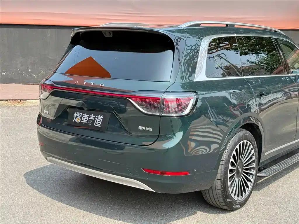 Wenjie M9 2025 Extended Range Ultra Edition 52kWh 5-Seat Version (192-line LiDAR) — миниатюра 25