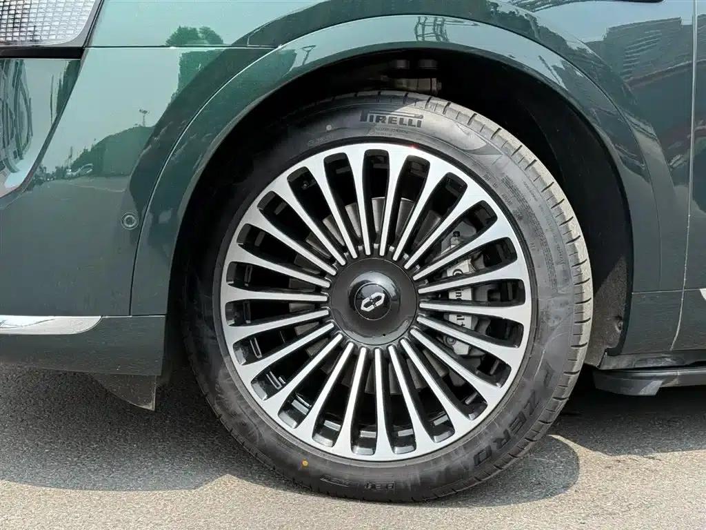 Wenjie M9 2025 Extended Range Ultra Edition 52kWh 5-Seat Version (192-line LiDAR) — миниатюра 26