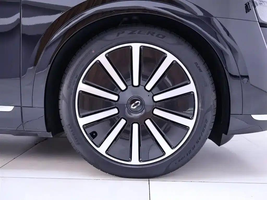 Wenjie M9 2025 Extended Range Ultra Edition 52kWh 5-Seat Version (192-line LiDAR) — миниатюра 6