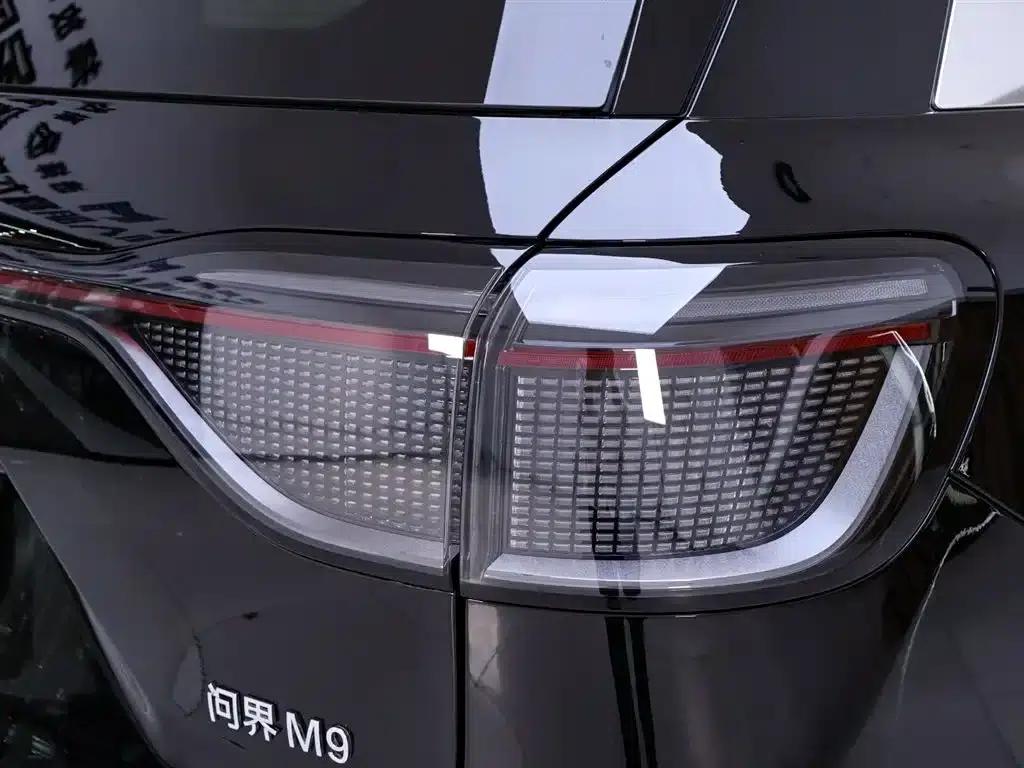 Wenjie M9 2025 Extended Range Ultra Edition 52kWh 5-Seat Version (192-line LiDAR) — миниатюра 9