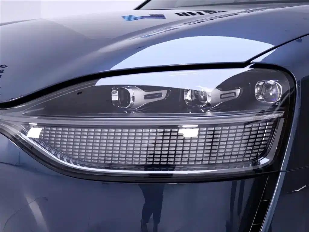 Wenjie M9 2024 Range Extended Ultra Edition 42kWh 6-Seater — миниатюра 4