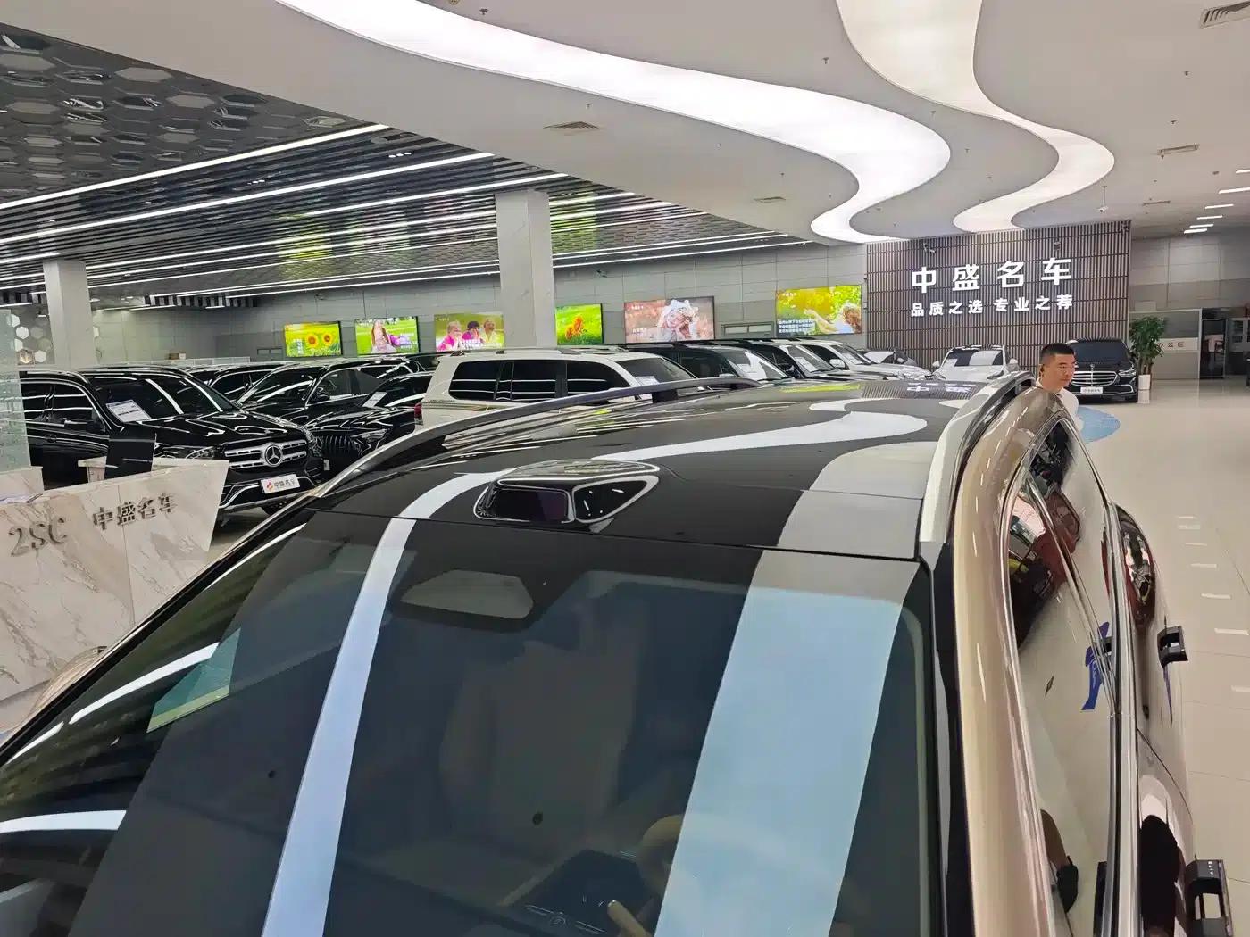 Wenjie M9 2025 Pure Electric Ultra Edition 100kWh 5-Seat Version (192-line LiDAR) — миниатюра 13