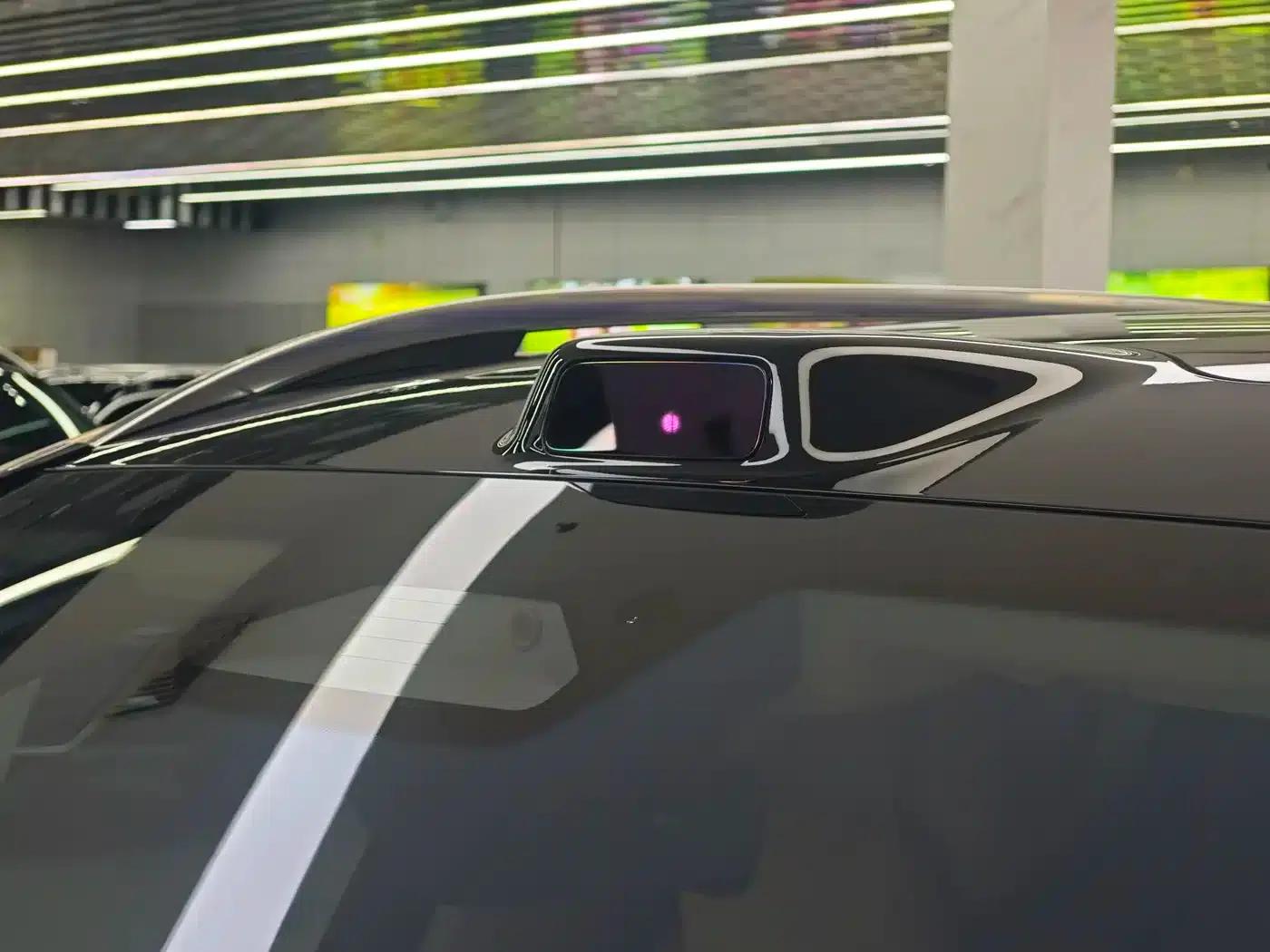 Wenjie M9 2025 Pure Electric Ultra Edition 100kWh 5-Seat Version (192-line LiDAR) — миниатюра 31