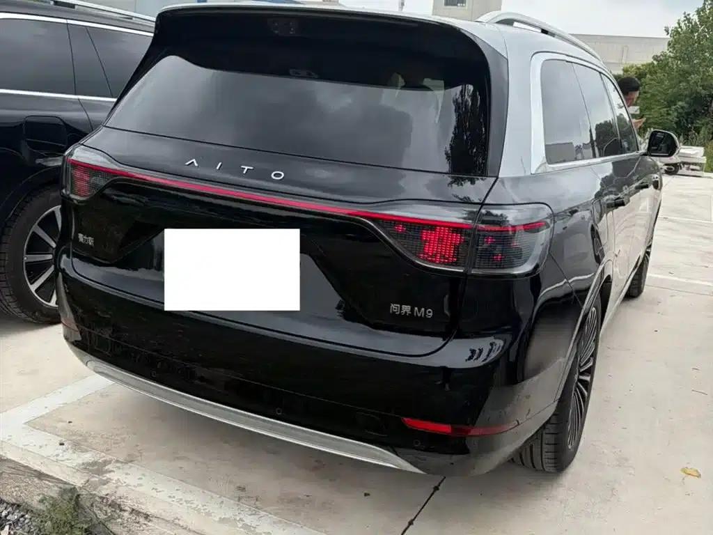 Wenjie M9 2025 Ultra Extended Range Edition 52kWh 6-Seat Version (192-line LiDAR) — миниатюра 2