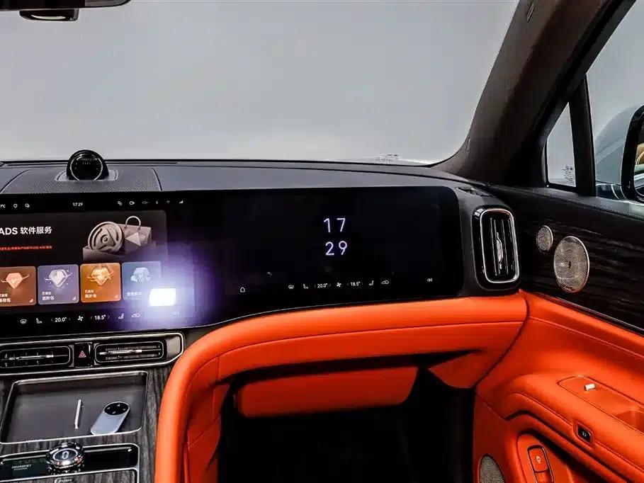 Wenjie M9 2025 Extended Range Ultra Edition 52kWh 5-Seat Version (192-line LiDAR) — миниатюра 31