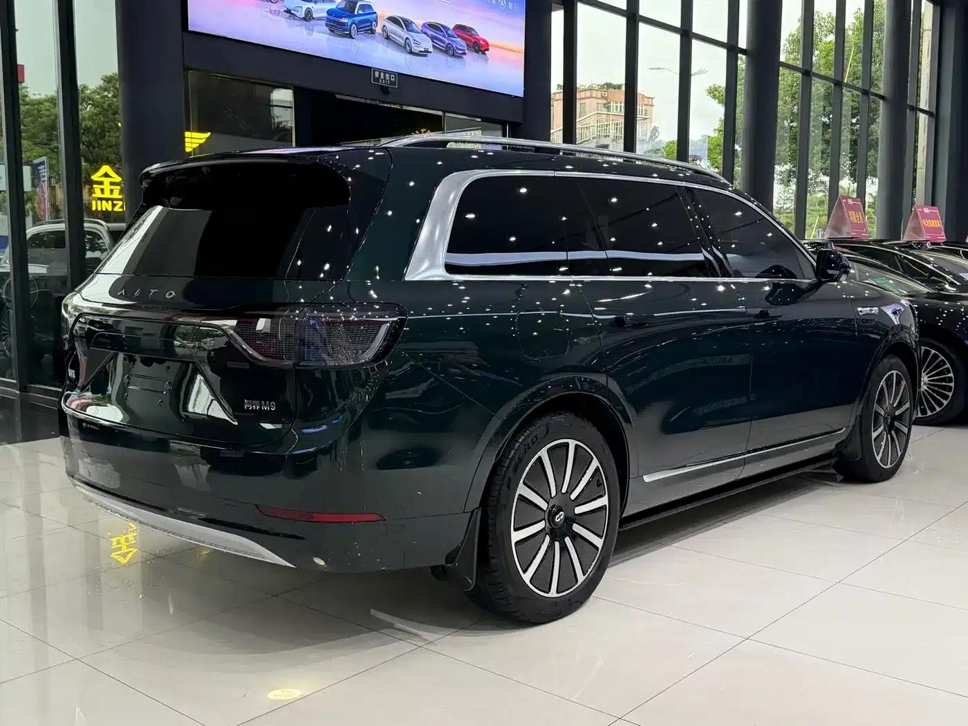 Wenjie M9 2024 Range Extended Ultra Edition 42kWh 6-Seater — миниатюра 18
