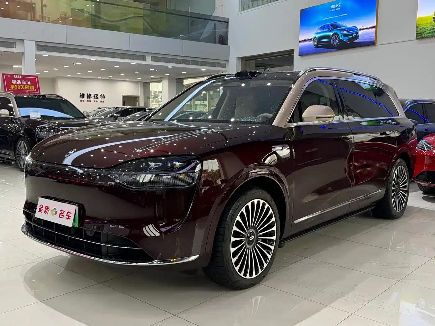 Wenjie M9 2025 Ultra Extended Range Edition 52kWh 6-Seat Version (192-line LiDAR) — миниатюра 1