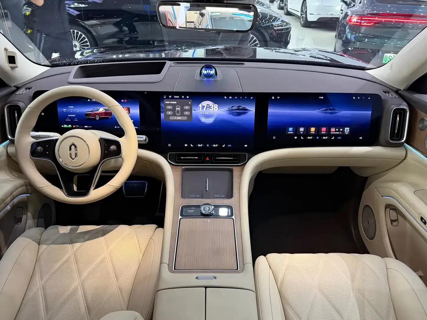 Wenjie M9 2025 Ultra Extended Range Edition 52kWh 6-Seat Version (192-line LiDAR) — миниатюра 14