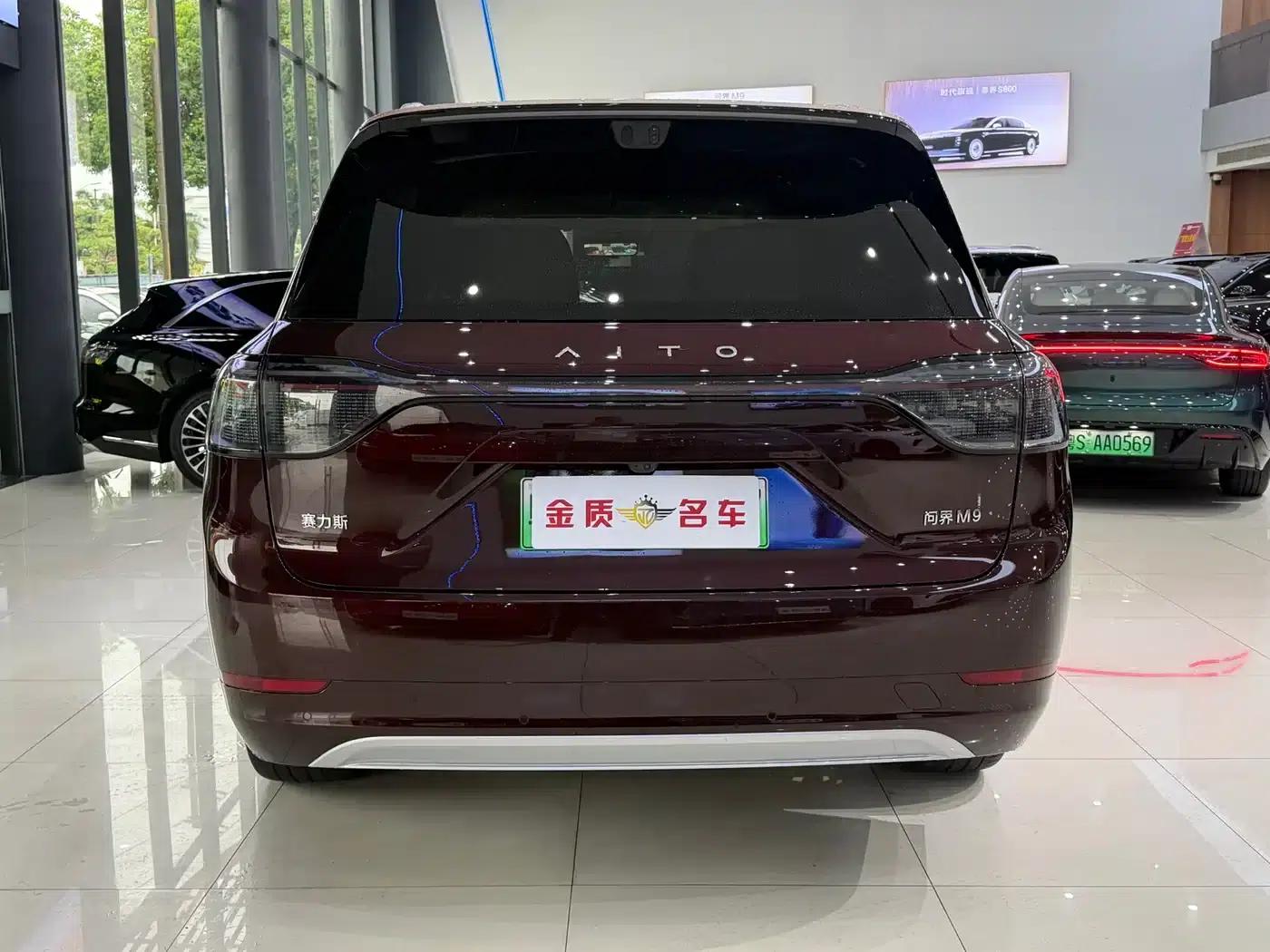 Wenjie M9 2025 Ultra Extended Range Edition 52kWh 6-Seat Version (192-line LiDAR) — миниатюра 15