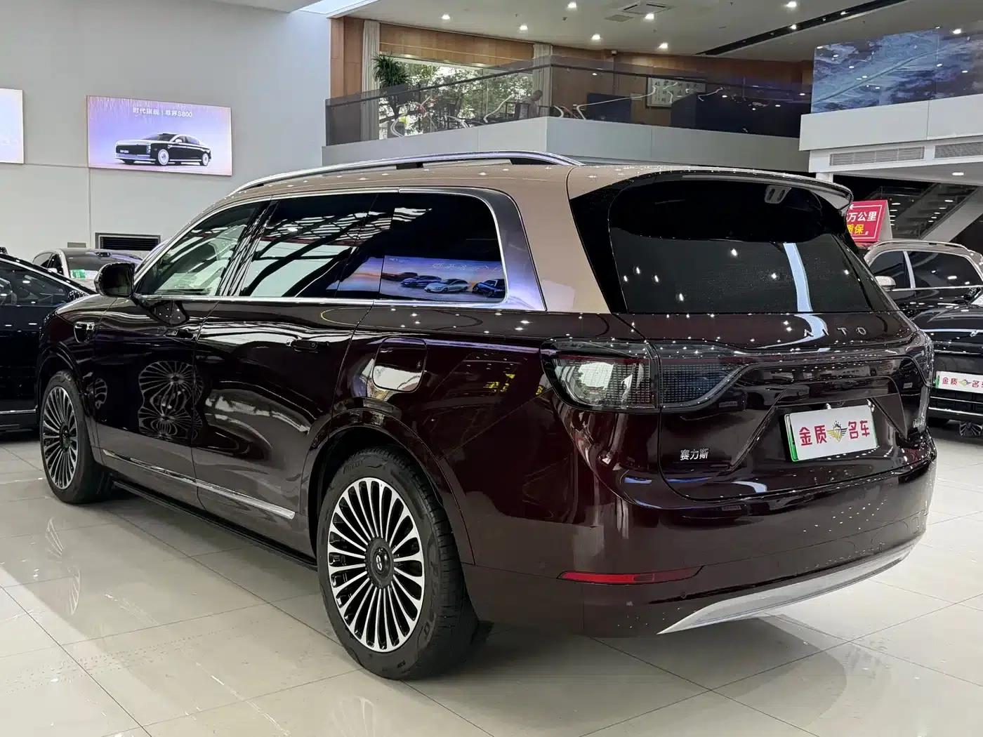 Wenjie M9 2025 Ultra Extended Range Edition 52kWh 6-Seat Version (192-line LiDAR) — миниатюра 18