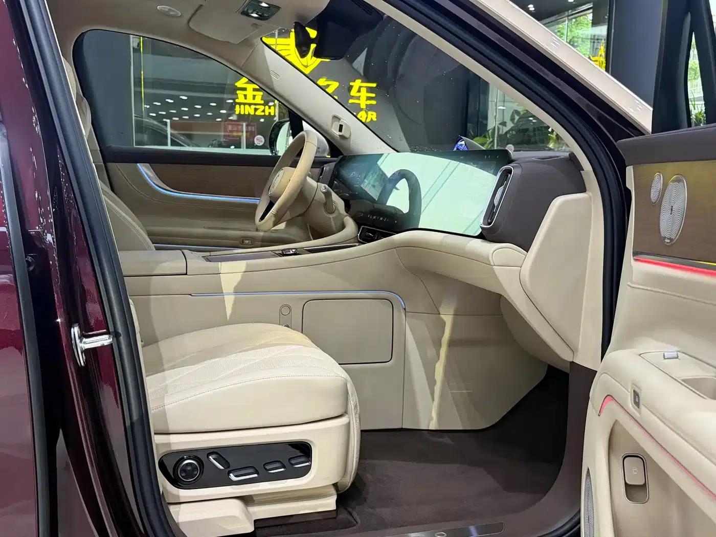Wenjie M9 2025 Ultra Extended Range Edition 52kWh 6-Seat Version (192-line LiDAR) — миниатюра 19