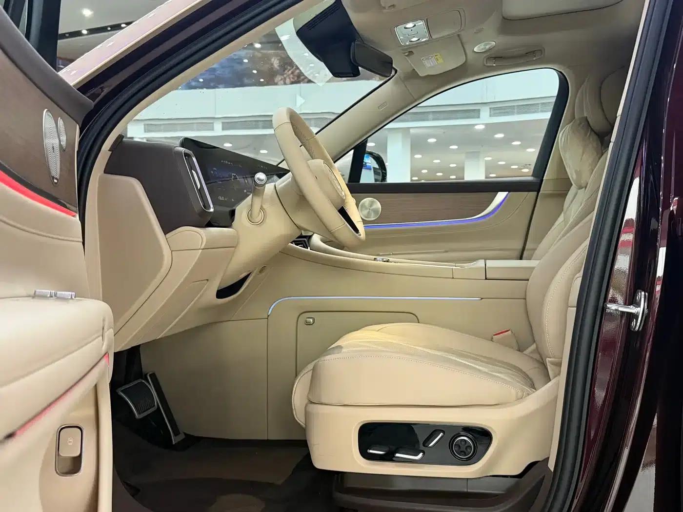 Wenjie M9 2025 Ultra Extended Range Edition 52kWh 6-Seat Version (192-line LiDAR) — миниатюра 9